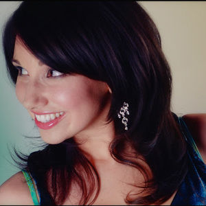 Meet your Posher, Alicia s.